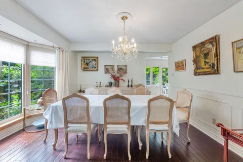 44 Seneca Hill Dr, Toronto, ON M2J 2W4