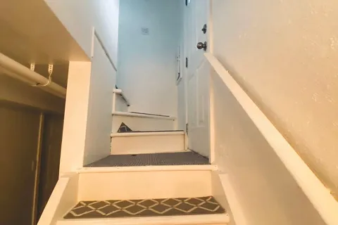 766 EGLINTON Ave, Toronto, ON M4G 2K7