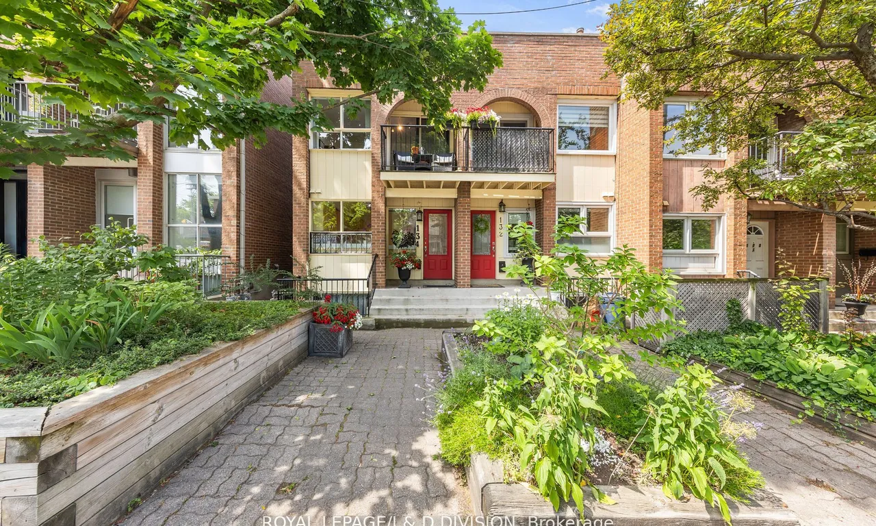 134 Dupont St, Toronto, ON M5R 1V2