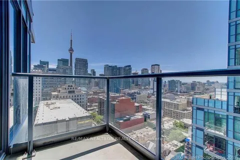 210 Simcoe St, Toronto, ON M5T 0A9