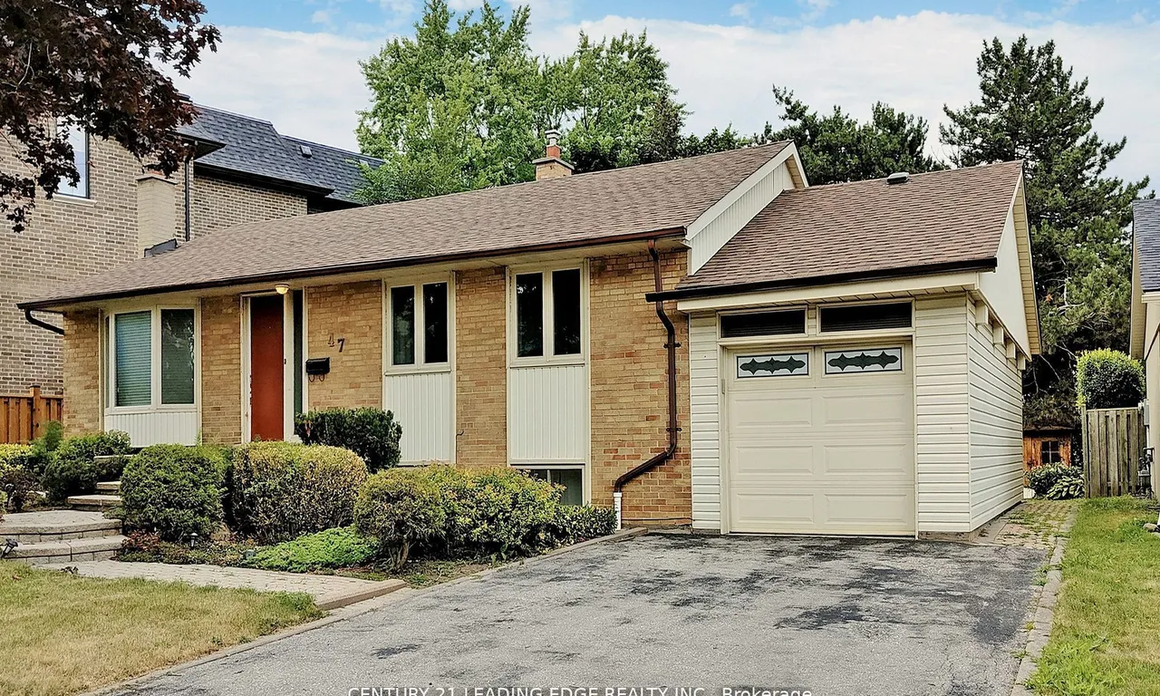 47 Southwell Dr, Toronto, ON M3B 2P1