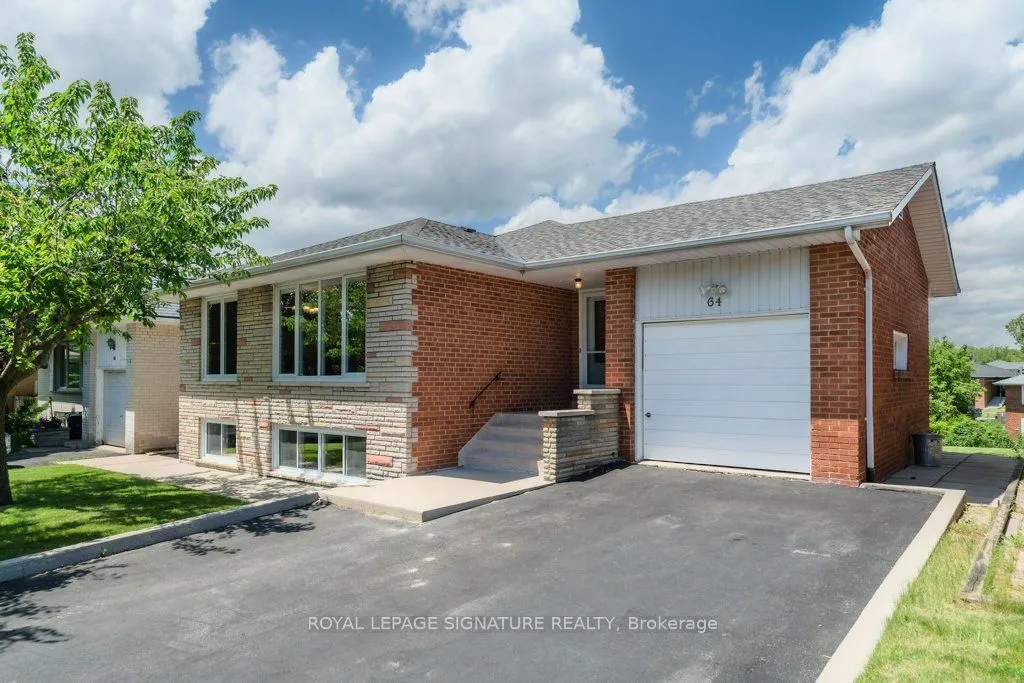 64 RUSCICA Dr, Toronto, ON M4A 1R4