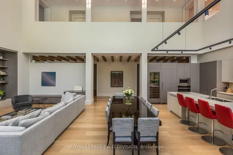 9 Campbell Cres, Toronto, ON M2P 1P1