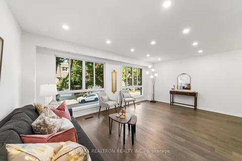 33 Clematis Rd, Toronto, ON M2J 4X1