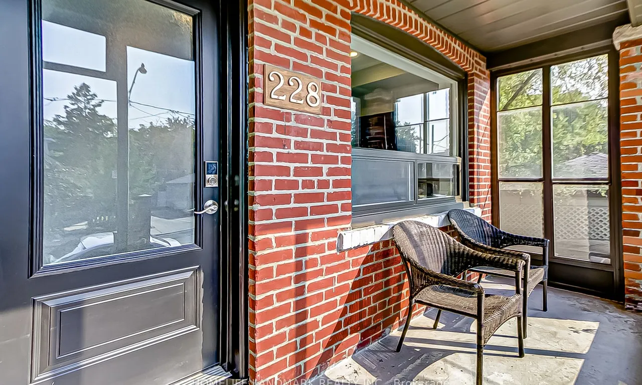 228 Benson Ave, Toronto, ON M6G 2J4