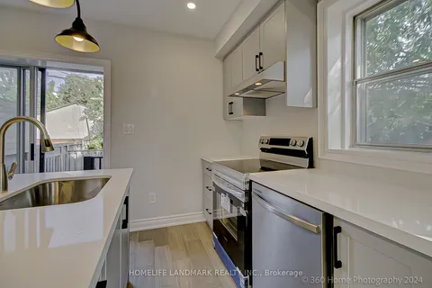 228 Benson Ave, Toronto, ON M6G 2J4