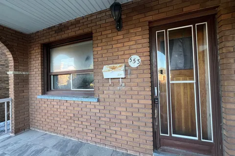 553 Vaughan Rd, Toronto, ON M6C 2R2