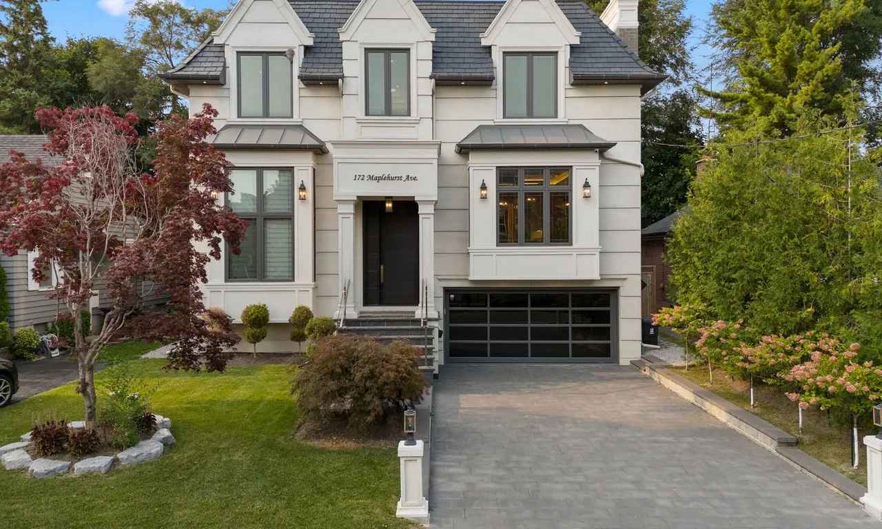 172 Maplehurst Ave, Toronto, ON M2N 3B9