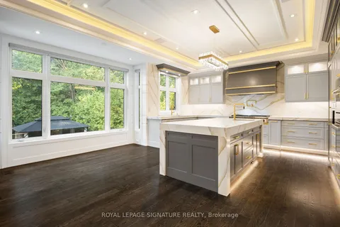 172 Maplehurst Ave, Toronto, ON M2N 3B9