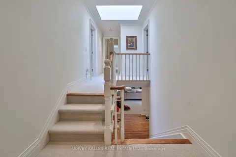 168 Sandringham Dr, Toronto, ON M3H 1E3