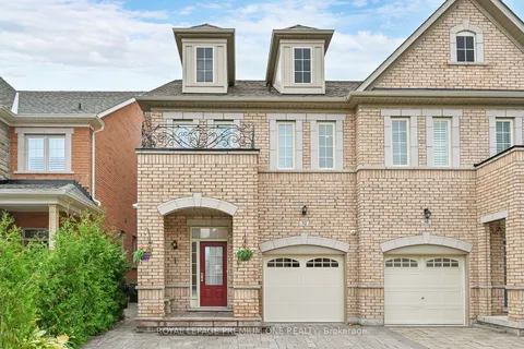 32 Goldthread Terr, Toronto, ON M3H 0B7