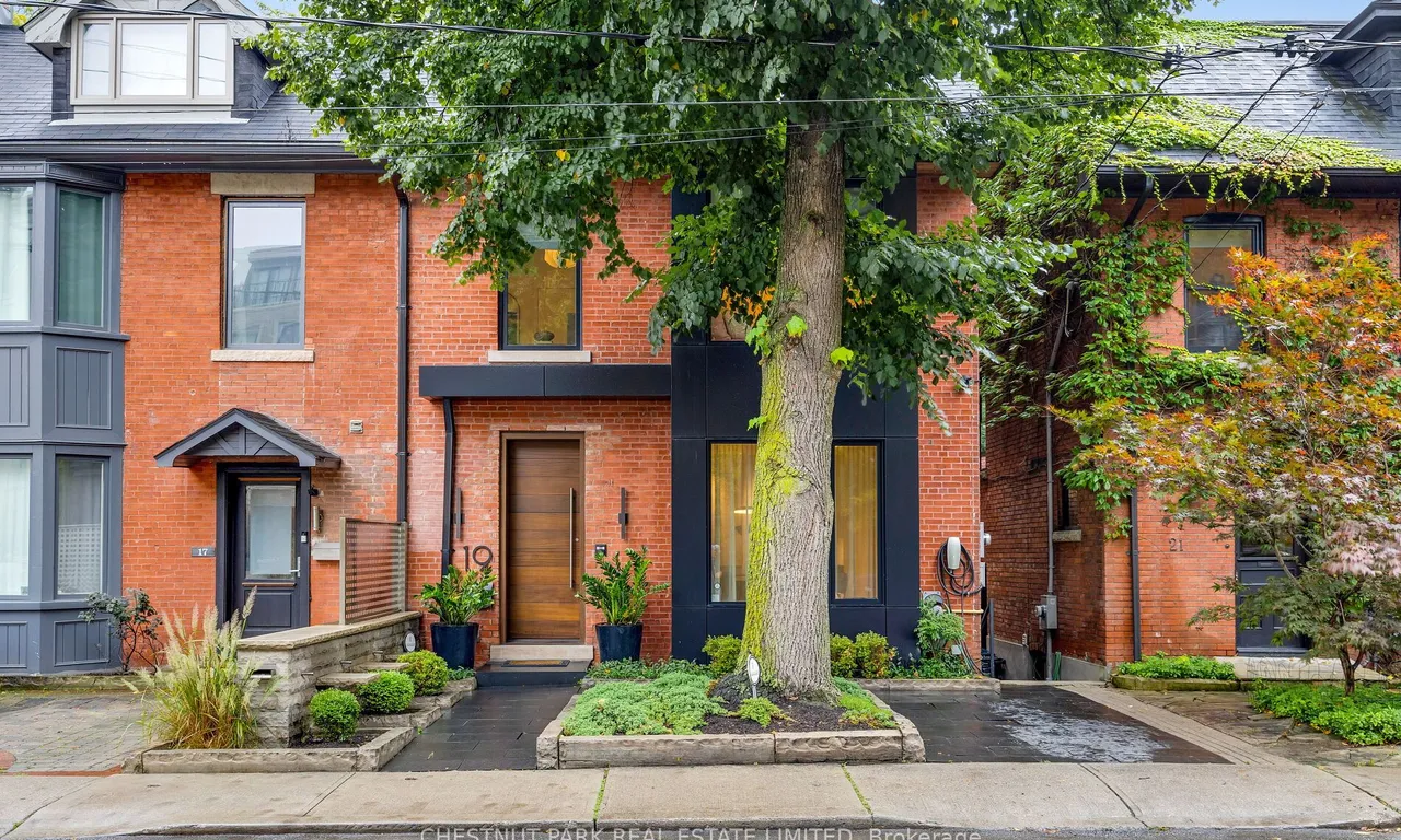 19 Woodlawn Ave, Toronto, ON M4V 1G6