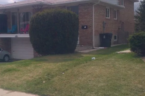 114 Mintwood Dr, Toronto, ON M2M 3A8
