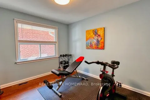 12 Kenewen Crt, Toronto, ON M4A 1R8