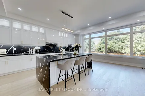 42 Gwendolen Ave, Toronto, ON M2N 1A2