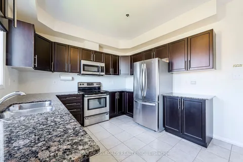 25D Hobson Ave, Toronto, ON M4A 0A4