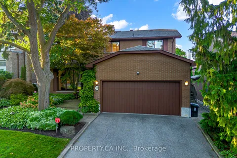 13 Mistflower Rd, Toronto, ON M2H 3G8