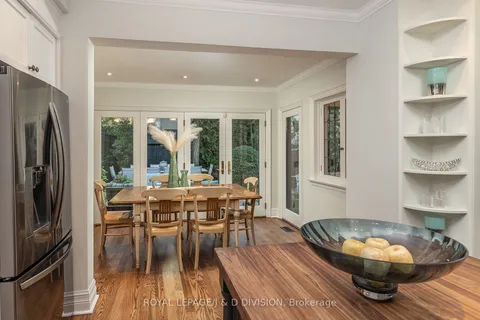 269 Oriole Pkwy, Toronto, ON M5P 2H4