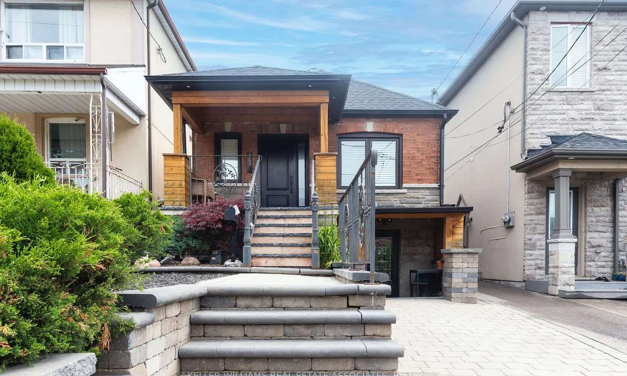 485 Lauder Ave, Toronto, ON M6E 3J3