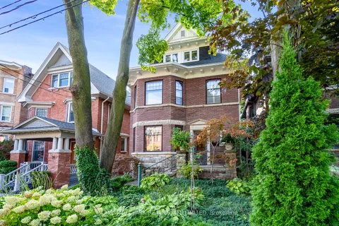 40 Admiral Rd, Toronto, ON M5R 2L5
