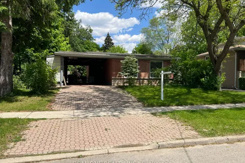 34 Shippigan Cres, Toronto, ON M2J 2G2