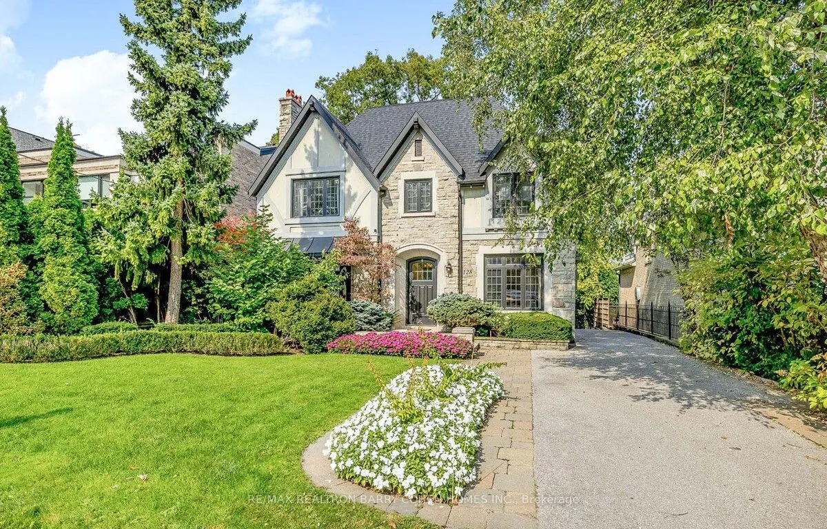 128 Rochester Ave, Toronto, ON M4N 1P1