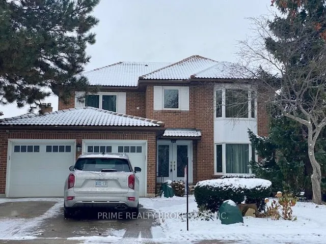 6 Carriage Lane, Toronto, ON M2R 3V6