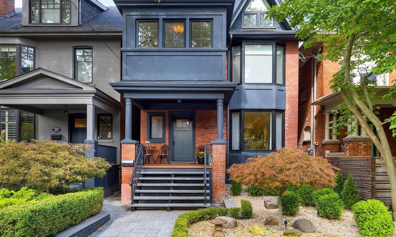26 Mcmaster Ave, Toronto, ON M4V 1A9