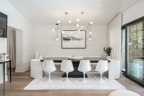 90 Chatsworth Dr, Toronto, ON M4R 1R7