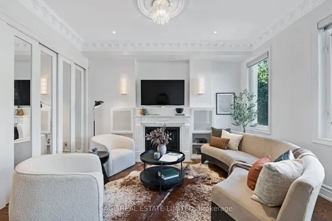 35 Thelma Ave, Toronto, ON M4V 1X8