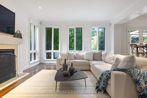 40 Glenview Ave, Toronto, ON M4R 1P6