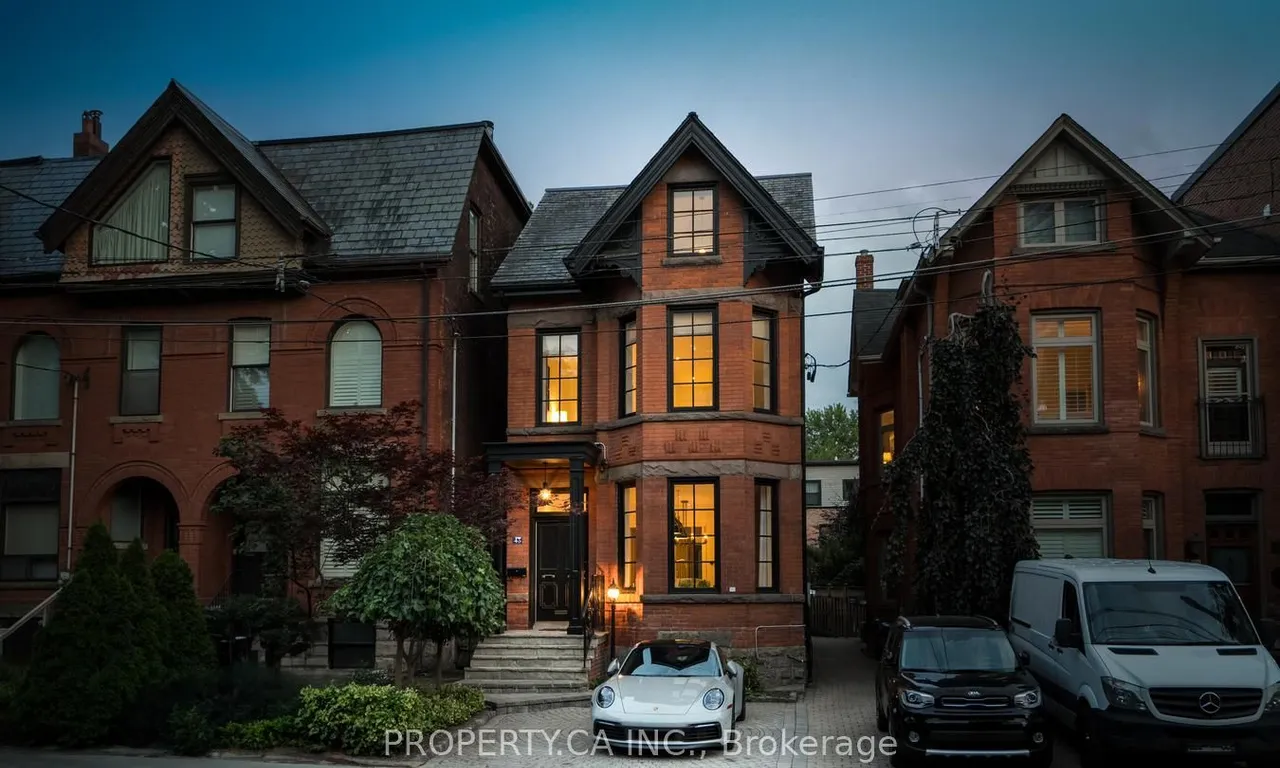 43 Bernard Ave, Toronto, ON M5R 1R3
