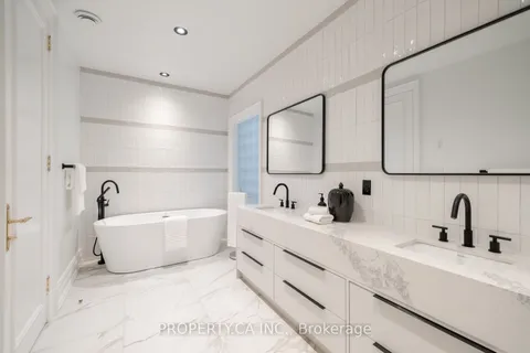 43 Bernard Ave, Toronto, ON M5R 1R3