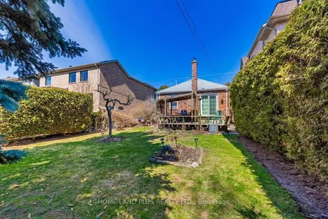 83 Dunblaine Ave, Toronto, ON M5M 2S2