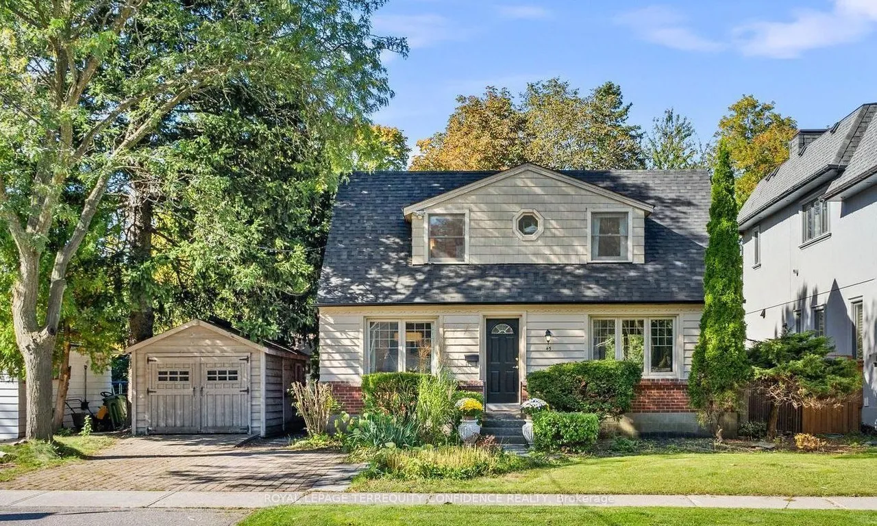 45 Glenborough Park Cres, Toronto, ON M2R 2G4