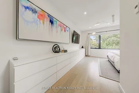 148 Atlas Ave, Toronto, ON M6C 3P5