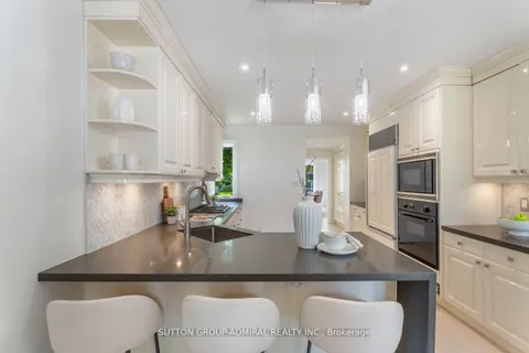 216 Glencairn Ave, Toronto, ON M4R 1N2