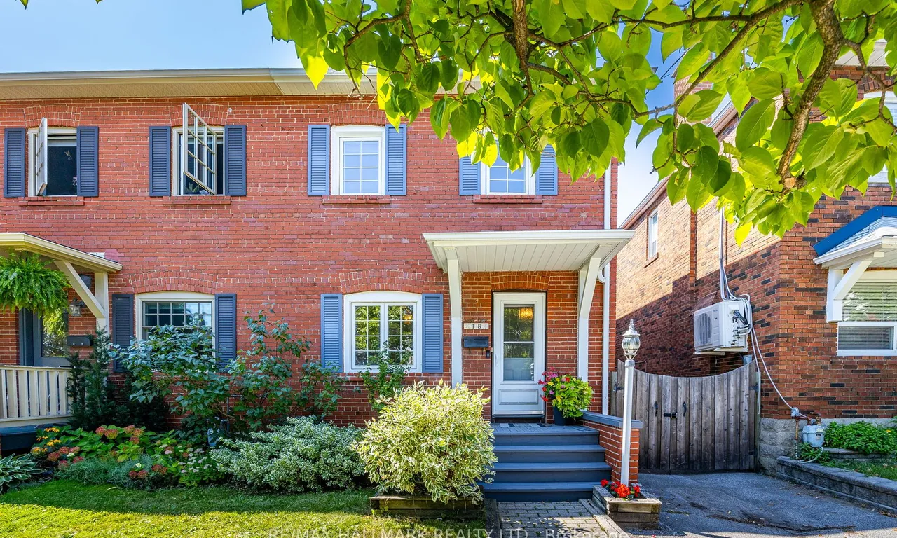 18 Jedburgh Rd, Toronto, ON M5M 3J6