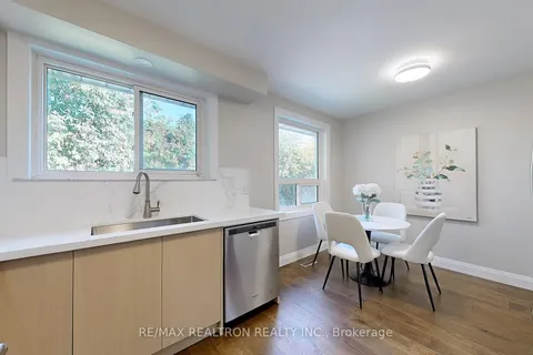 72 Mosedale Cres, Toronto, ON M2J 3A4