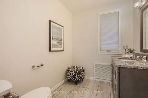 10 Stuart Ave, Toronto, ON M2N 1B1
