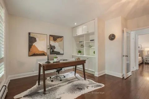 10 Stuart Ave, Toronto, ON M2N 1B1