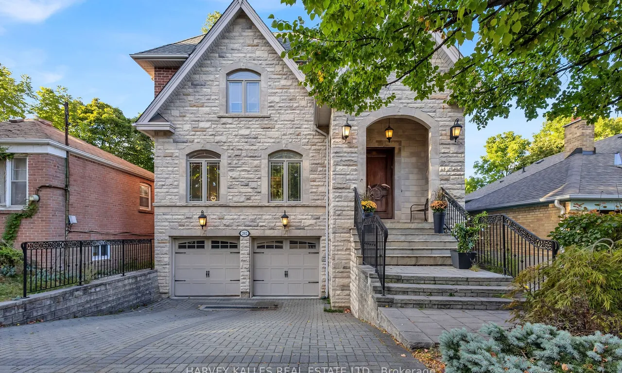 202 Cameron Ave, Toronto, ON M2N 1E5