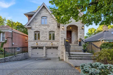 202 Cameron Ave, Toronto, ON M2N 1E5