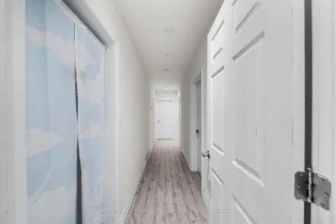 54 Lloydminster Cres, Toronto, ON M2M 2S1