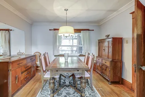 660 Davenport Rd, Toronto, ON M5R 1K9