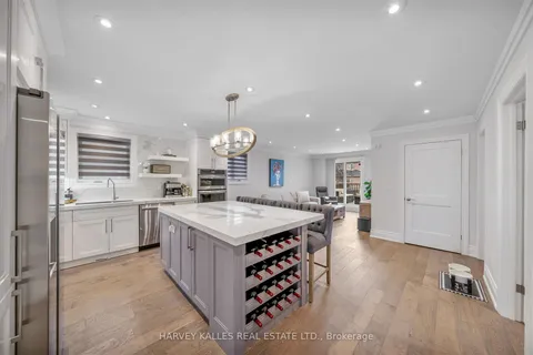 33 Madawaska Ave, Toronto, ON M2M 2R1