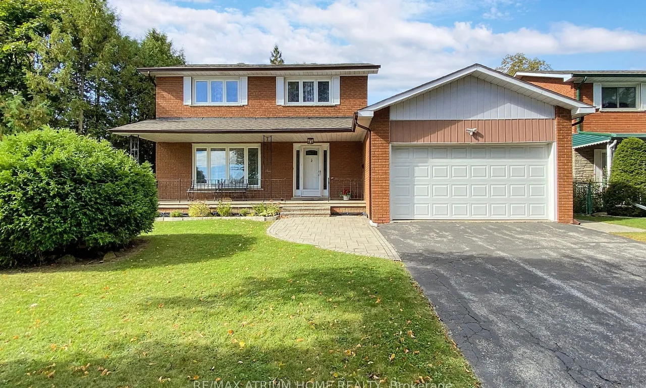 2 Taverly Rd, Toronto, ON M2J 4E5