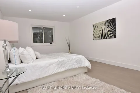 293 Churchill Ave, Toronto, ON M2R 1E5