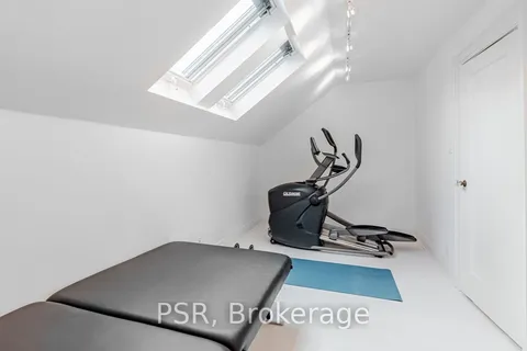 170 Strathallan Blvd, Toronto, ON M5N 1T1