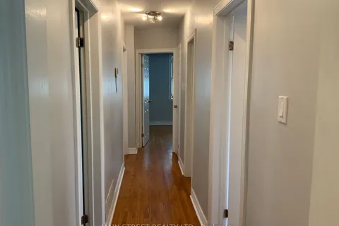 105 Hendon Ave, Toronto, ON M2M 1A6